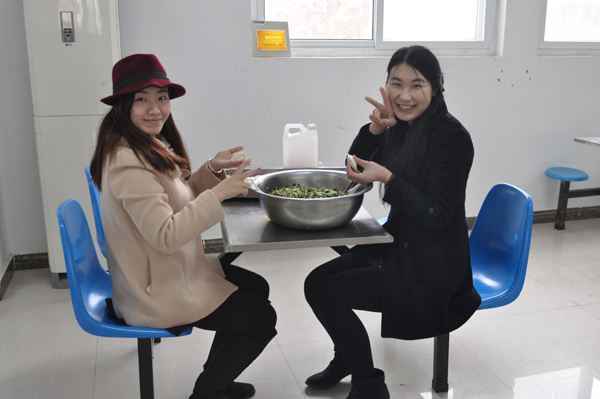 开云足球机械冬至包饺子